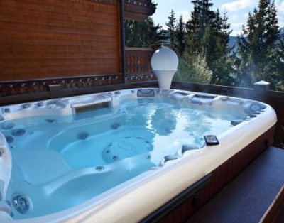 Chalet Ideal For The Most Discerning Groups in Courchevel 1850